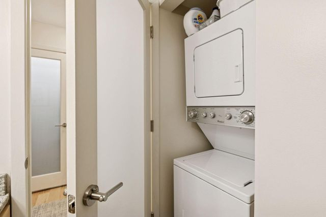 110 1st Avenue NE F803, Minneapolis, MN 55413