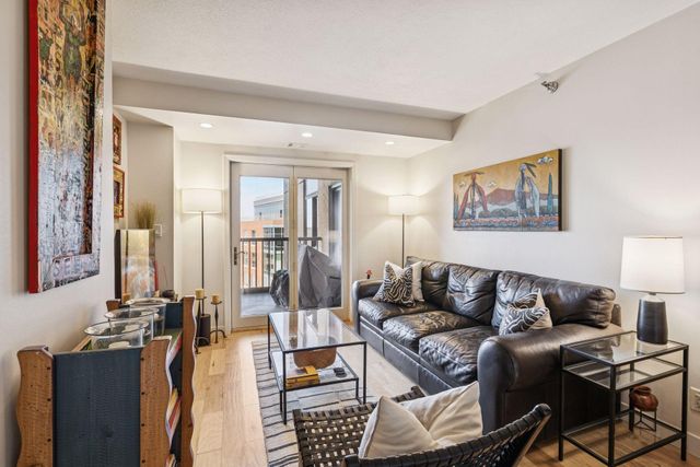 110 1st Avenue NE F803, Minneapolis, MN 55413