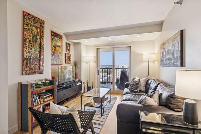 110 1st Avenue NE F803, Minneapolis, MN 55413