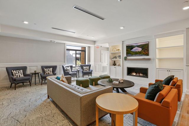 110 1st Avenue NE F803, Minneapolis, MN 55413