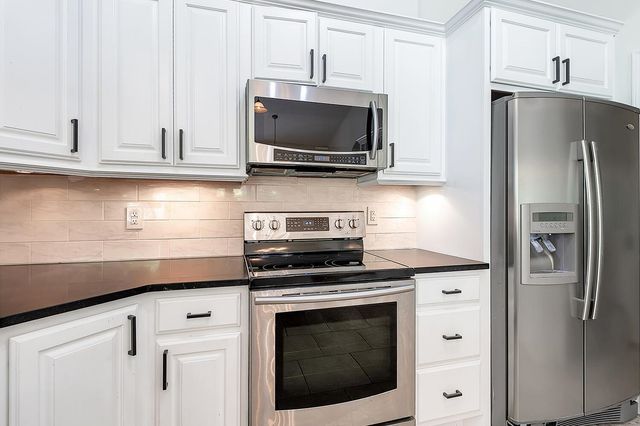 3333 Bluestem Cir, Rose Hill, KS 67133