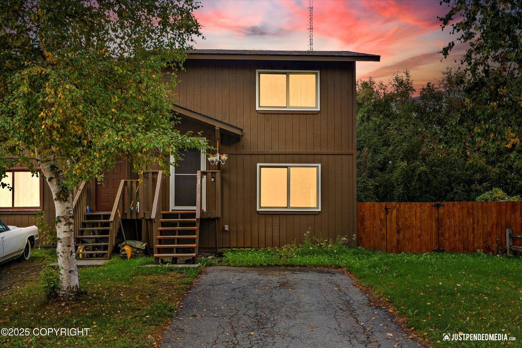 6200 Newt Drive, Anchorage, AK 99507
