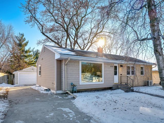 480 Emerson Avenue W, West Saint Paul, MN 55118