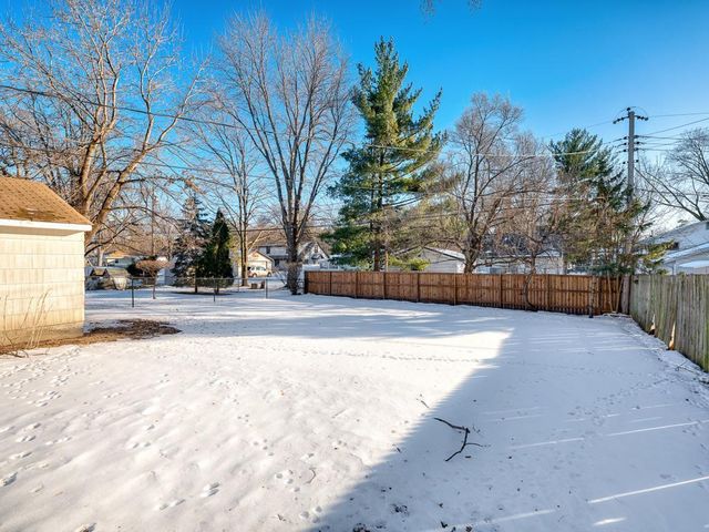 480 Emerson Avenue W, West Saint Paul, MN 55118