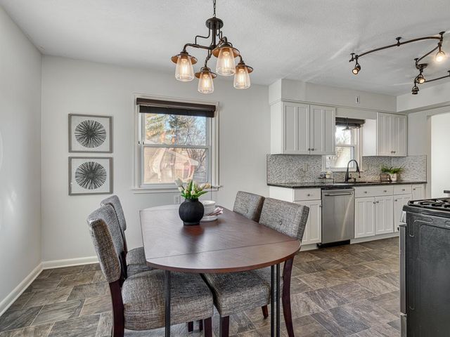 480 Emerson Avenue W, West Saint Paul, MN 55118