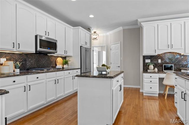 2366 Spring Mill Estates Drive, St Charles, MO 63303