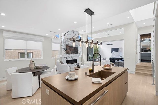 508 Acacia, Corona Del Mar (newport Beach), CA 92625