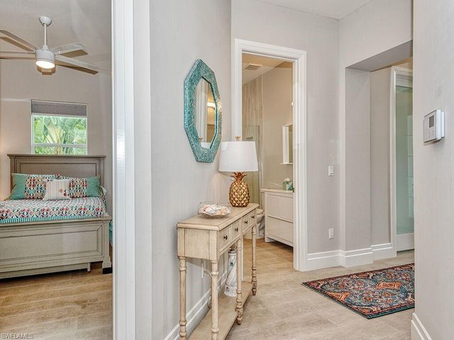 712 108th AVE N, Naples, FL 34108