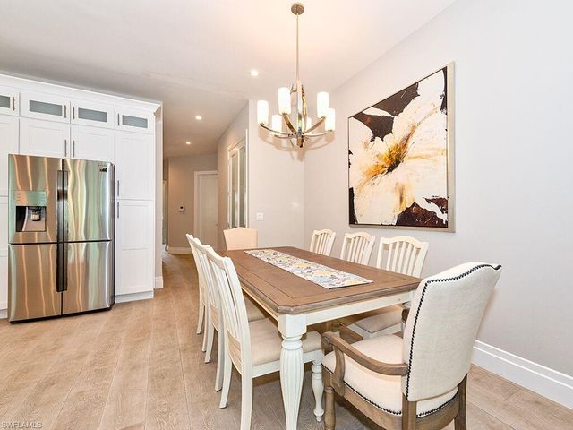 712 108th AVE N, Naples, FL 34108