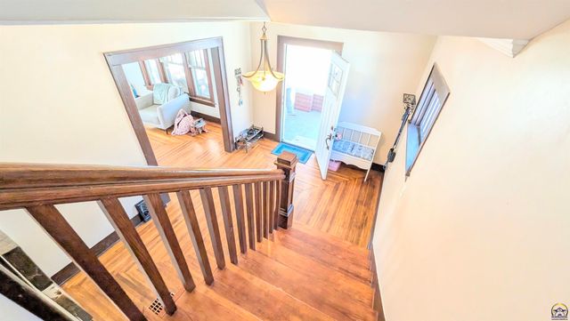 930 Lawrence ST, Emporia, KS 66801