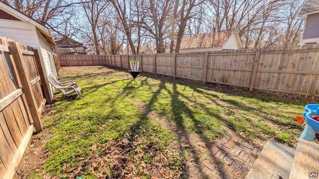 930 Lawrence ST, Emporia, KS 66801