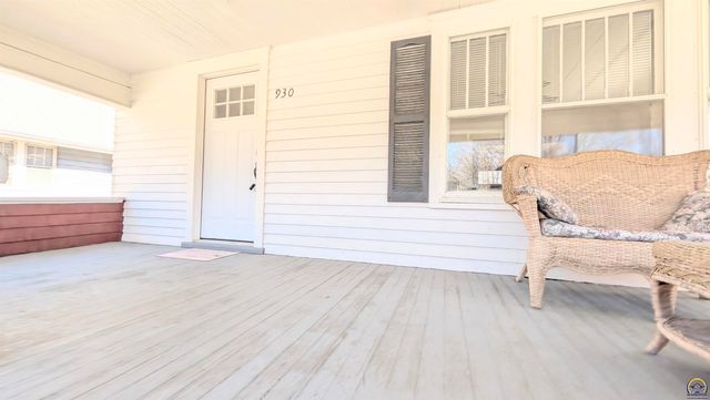 930 Lawrence ST, Emporia, KS 66801