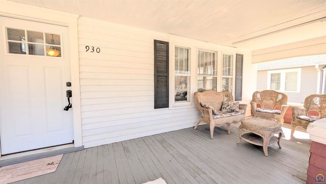 930 Lawrence ST, Emporia, KS 66801