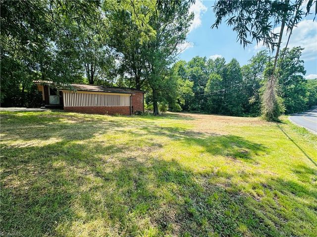 14 Pop Davis Road, Taylorsville, NC 28681