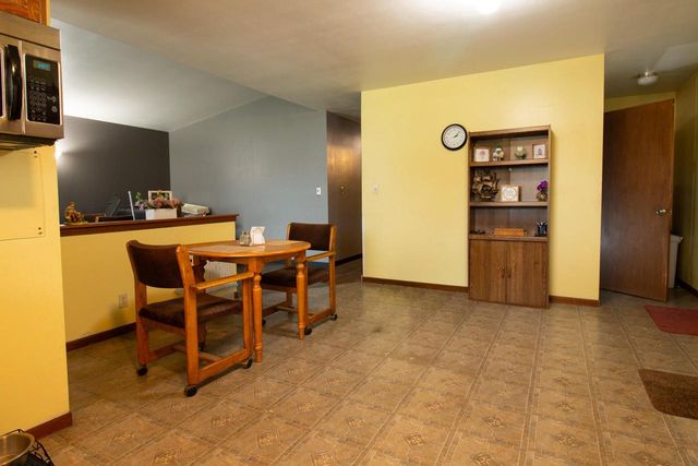 8361 Deer Ridge PASS, Oak Creek, WI 53154