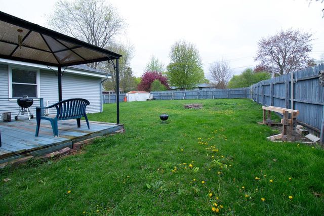 8361 Deer Ridge PASS, Oak Creek, WI 53154