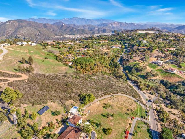 3770 Peony Dr 20, Fallbrook, CA 92028