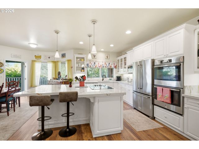 10920 MARTIN Ln Ne, Aurora, OR 97002