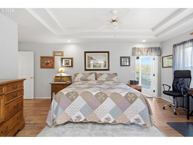 10920 MARTIN Ln Ne, Aurora, OR 97002