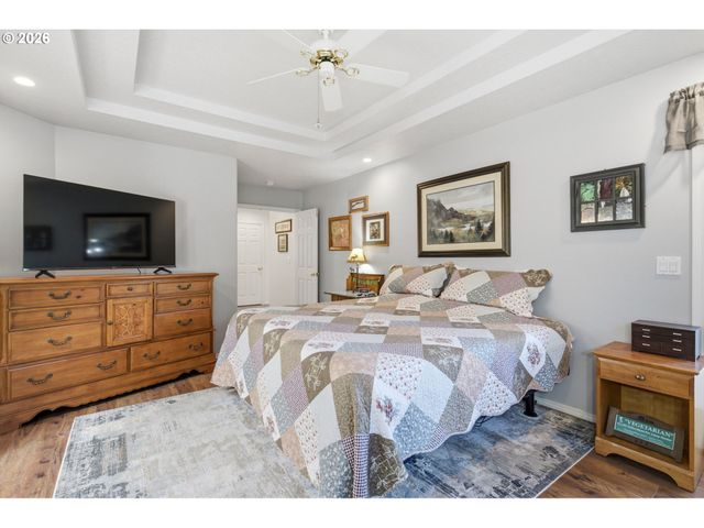 10920 MARTIN Ln Ne, Aurora, OR 97002