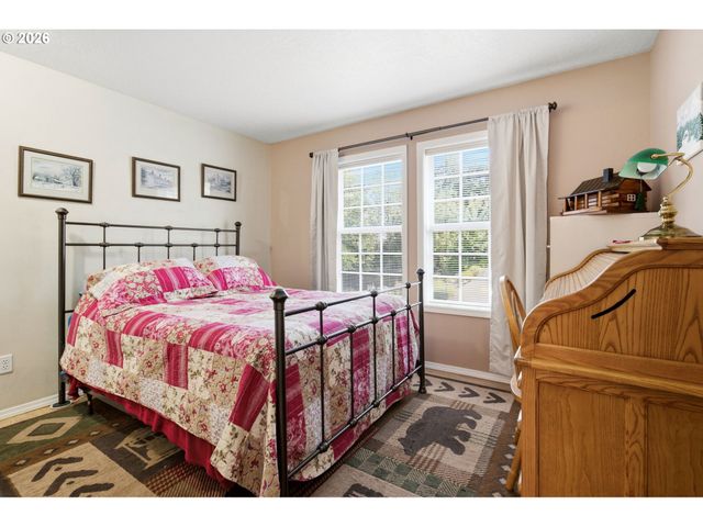 10920 MARTIN Ln Ne, Aurora, OR 97002