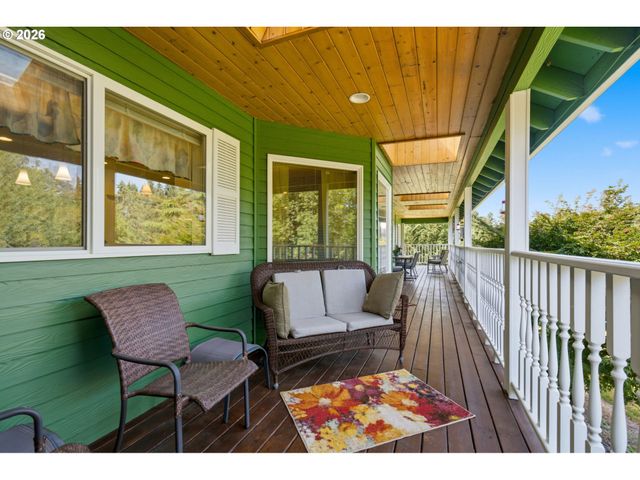10920 MARTIN Ln Ne, Aurora, OR 97002