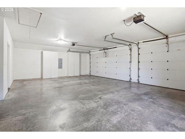 10920 MARTIN Ln Ne, Aurora, OR 97002