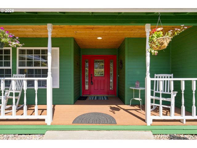 10920 MARTIN Ln Ne, Aurora, OR 97002