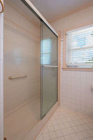 305 Castle Heights Ave, Lebanon, TN 37087