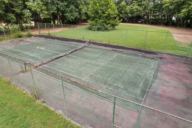 305 Castle Heights Ave, Lebanon, TN 37087