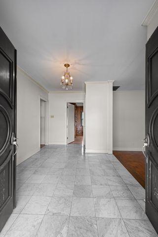 305 Castle Heights Ave, Lebanon, TN 37087