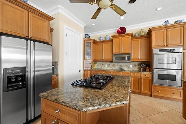 10549 CORY LAKE DRIVE, Tampa, FL 33647