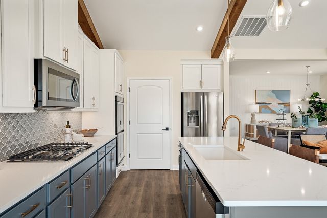 102 Cedarstone Dr, Mount Juliet, TN 37122