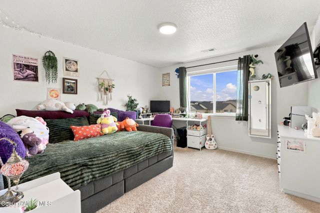 11769 N Banford LN, Rathdrum, ID 83858