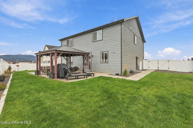 11769 N Banford LN, Rathdrum, ID 83858
