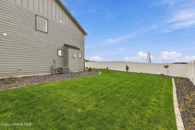 11769 N Banford LN, Rathdrum, ID 83858