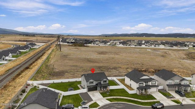 11769 N Banford LN, Rathdrum, ID 83858