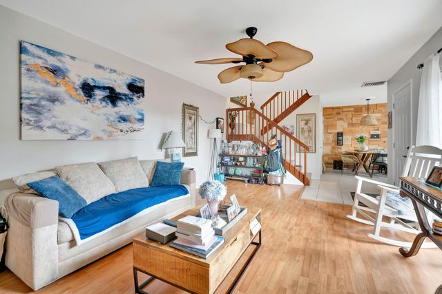 148 Heritage Way, West Palm Beach, FL 33407