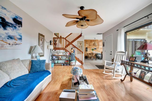 148 Heritage Way, West Palm Beach, FL 33407