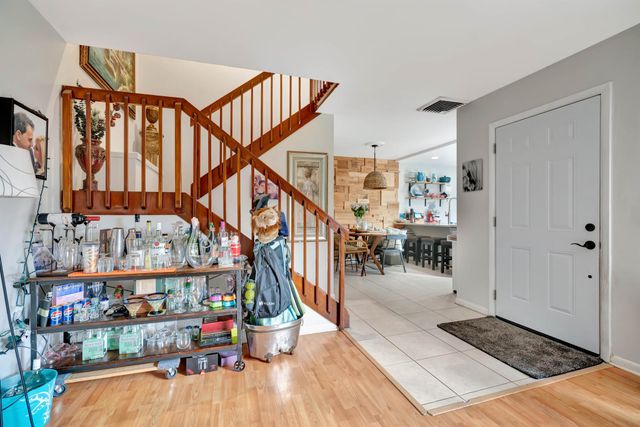 148 Heritage Way, West Palm Beach, FL 33407