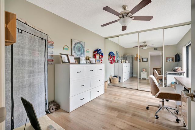 148 Heritage Way, West Palm Beach, FL 33407