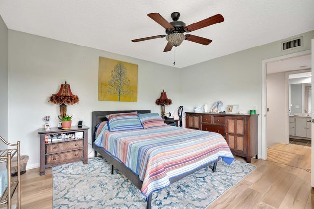 148 Heritage Way, West Palm Beach, FL 33407