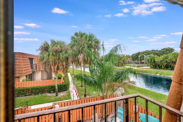 148 Heritage Way, West Palm Beach, FL 33407