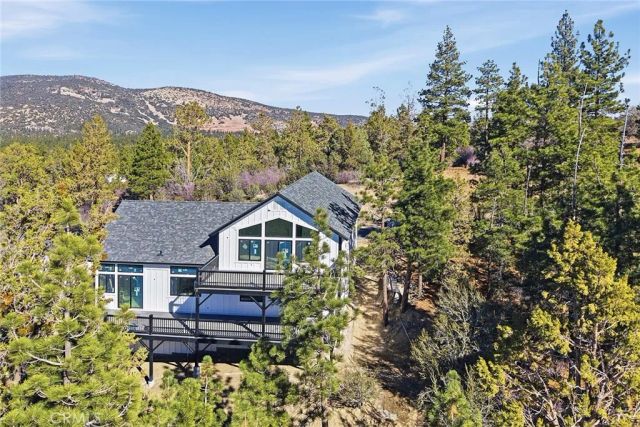 445 Woodcreek, Big Bear City, CA 92314