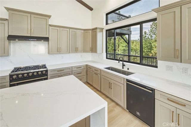 445 Woodcreek, Big Bear City, CA 92314