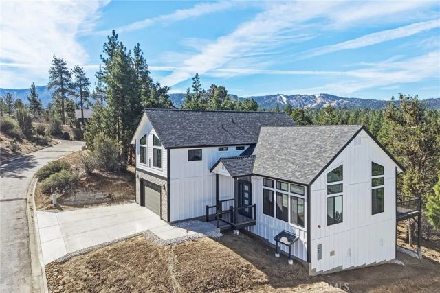 445 Woodcreek, Big Bear City, CA 92314