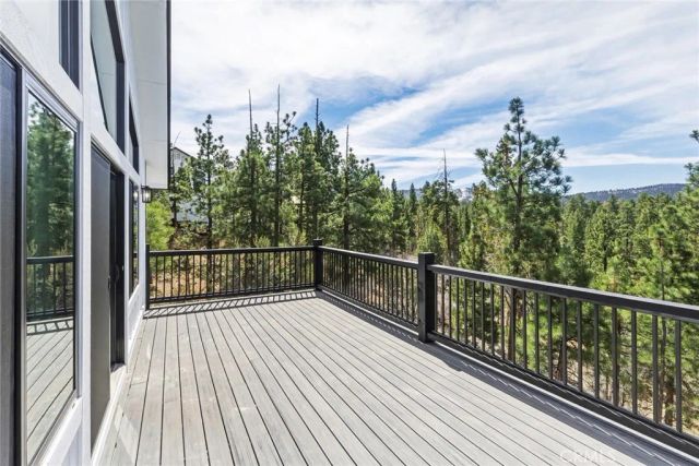 445 Woodcreek, Big Bear City, CA 92314