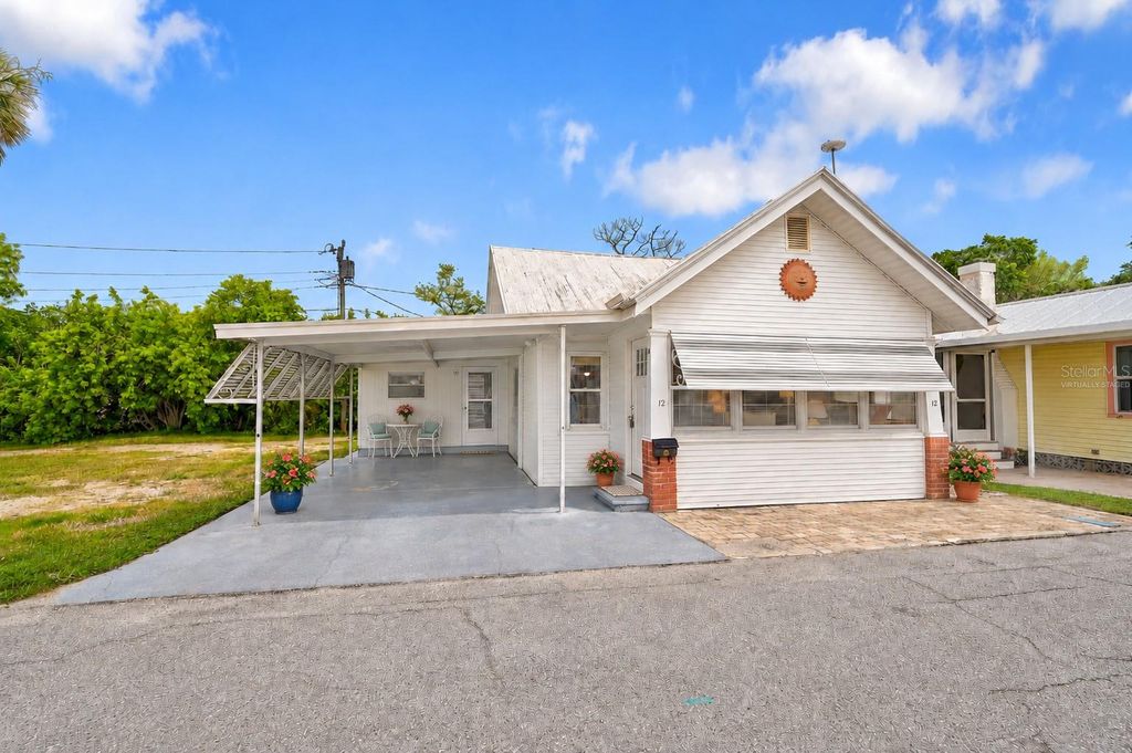 12 LAFAYETTE STREET, BRADENTON, FL 34208 — exterior