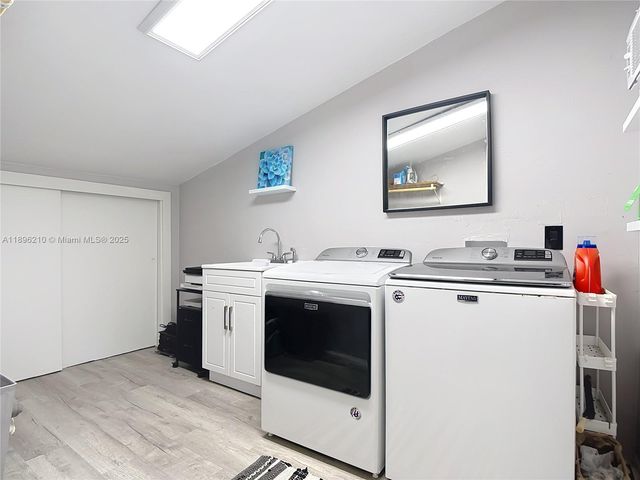 1270 Tom Coker Rd, Other City - In The State Of Florida, FL 33935