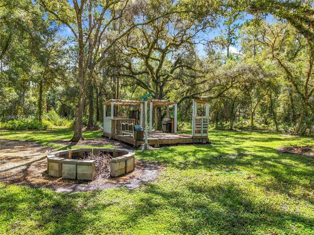 1270 Tom Coker Rd, Other City - In The State Of Florida, FL 33935